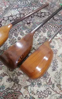 تنبور یک تیکه و. ترکه ای  از چوب توت و گردو