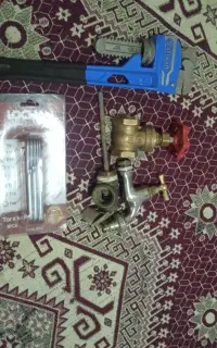 آچار لوله گیر شیرفلکه آلن شیر آب وسیله آب گرمکن