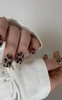 آموزش کاشت ناخن