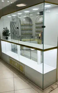 ویترین مغازه در حد نو