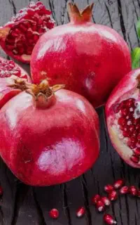 انار شکسته و رب