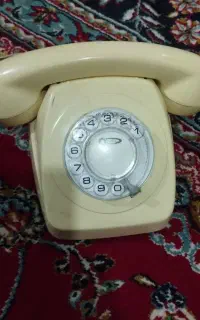 تلفن قدیمی کلکسیونی