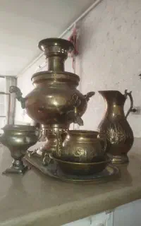 سماور ذغالی و پارچ و قوری برنجی