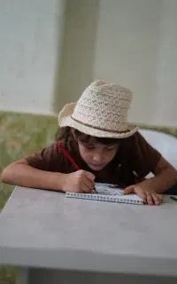 آینده فرزندتون فقط به درس و مدرسه وابسته نیست