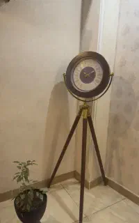 ساعت ایستاده