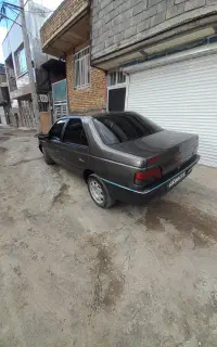 پژو ۸۳ کلاسیک