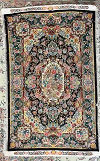 فرش ذرع و نیم دستبافت سالاری چله ابریشمی