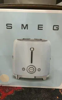 توستر SMEG