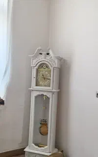 کاملا سالم و بدون هیچ شکستگی یا ضربه دیدن