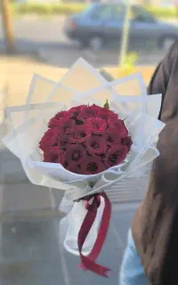 دسته گل ۲۰ شاخه رز ۷۸۰ هزار تومان