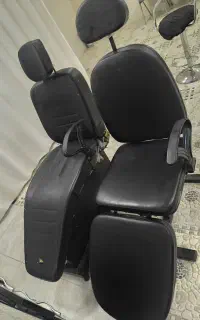 دو عدد صندلی اصلاح