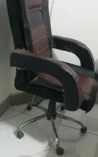 صندلی اداری مدیریتی در حد نو
