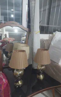 ۳عددآباژور رومیزی ب فروش میرسد