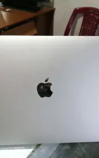 لپتاپ MacBook air 2019 کیفیت صفحه Retina