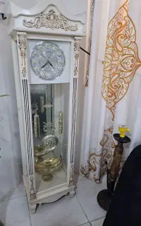 بوفه وساعت