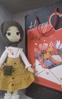 عروسک بافتنی دختر نیکا