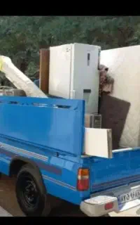 نیسان وانت حمل بار.