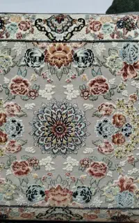 پشتی درحد نو