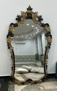 آینه سلطنتی در حد نو