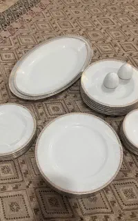 سرویس چینی زرین ۶نفره ۲۸ پارچه