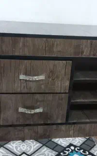 زیر تلویزیون