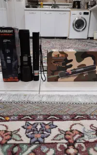 چراغ قوه و لیزر آمریکایی سبز