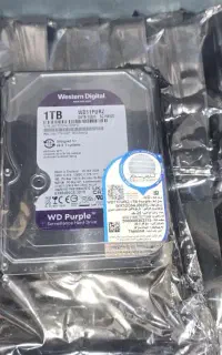 فروش و توزیع انواع هارد های وسترن دیجیتال بنفش