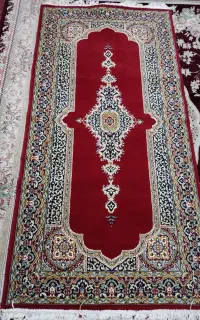 فرش کناره در حد نو