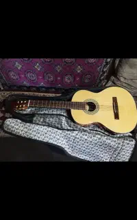 گیتار معاوضه با گوشی یا نقد
