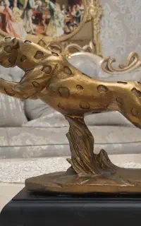 مجسمه ببر