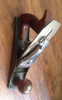 رنده چوب دستی