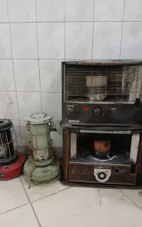 ۴ عدد بخاری نفتی قدیمی و آنتیک