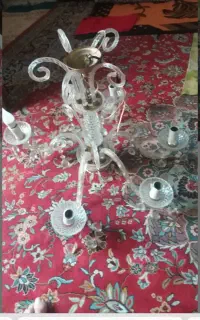 لوستر شیشه ای و جلو مبلی عسلی