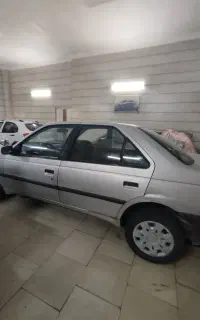 پژو  ROA  مدل ۸۶ نقره‌ای.