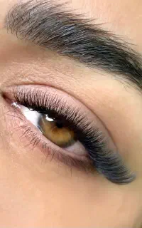 تخفیف آموزش حرفه ای اکستنشن مژه و لیفت