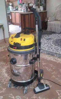 جارو برقی صنعتی آب و خاک بزرگ ۸۲ لیتری