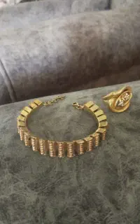 طلا 200 بالای تابلو
