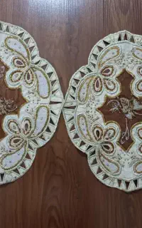 رومیزی منجوقدوزی