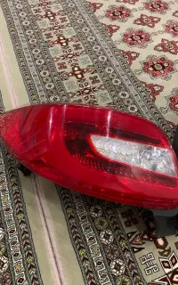 چراغ عقب ۲۰۷