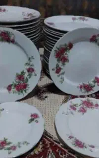 فروش سرویس چینی گل سرخ