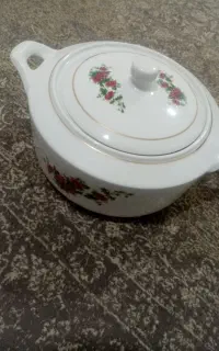 یه عدد سوپ خوری