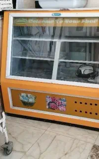 یخچال ویترینی درحد نو