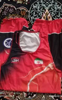 لباس و کفش کشتی