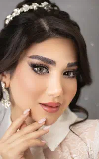 میکاپ و شنیون عروس و همراه