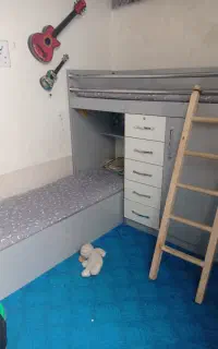 تحت دو طبقه کودک و نوجوان