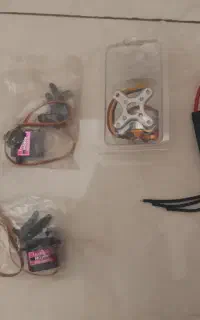 موتور براشلس KV و سرور و باتری