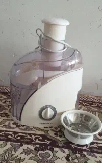 آبمیوه گیر کنوود