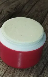 پوستی صاف و عاری از لک تضمینی