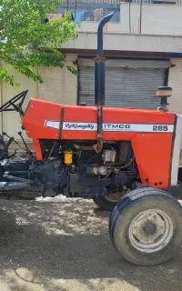 تراکتور 285