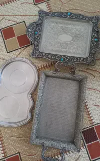دوعدد سینی ویک عددسیننی زیر سماوری